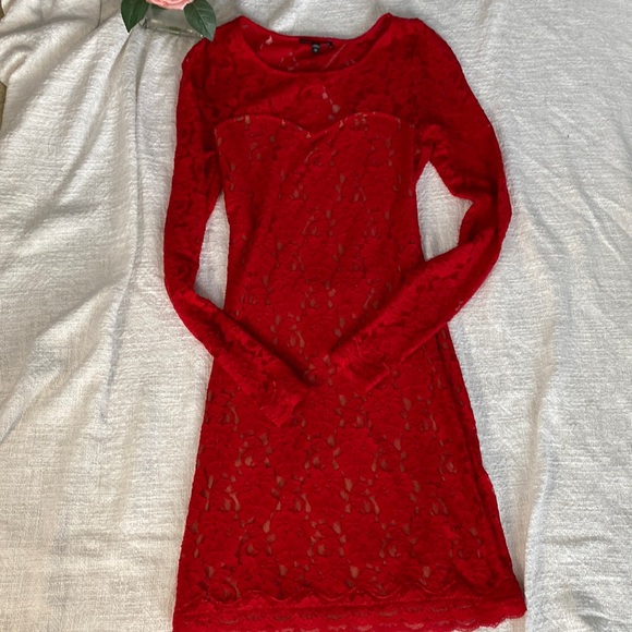 Express red lace mini dress - Picture 2 of 4